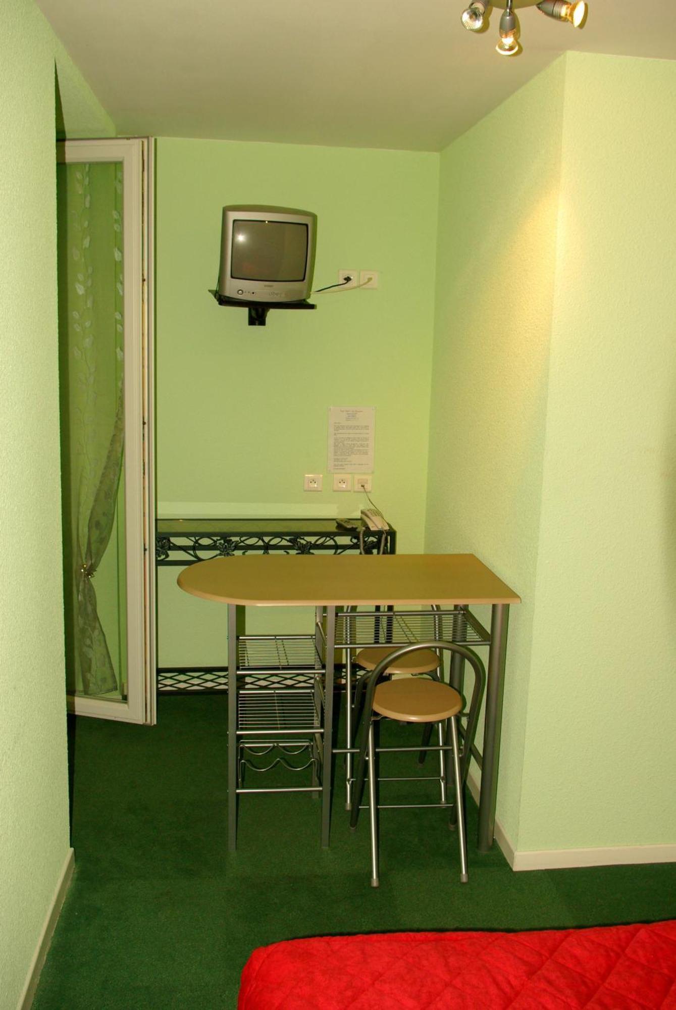 Hotel Le Gambetta Carmaux Екстериор снимка