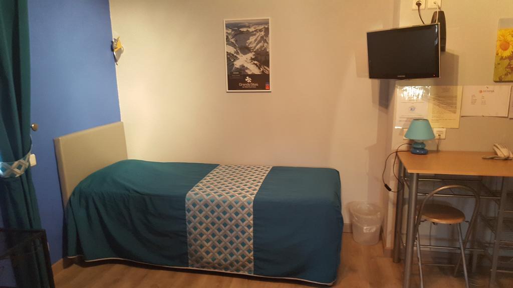 Hotel Le Gambetta Carmaux Екстериор снимка