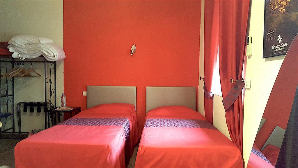 Hotel Le Gambetta Carmaux Екстериор снимка