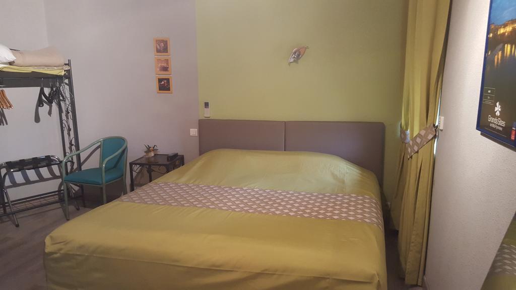 Hotel Le Gambetta Carmaux Екстериор снимка